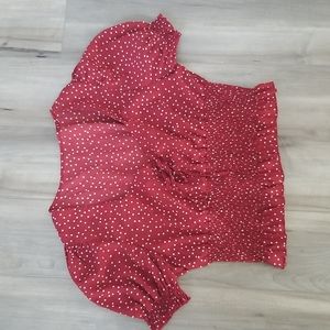 Cute pocka dot scrunch top